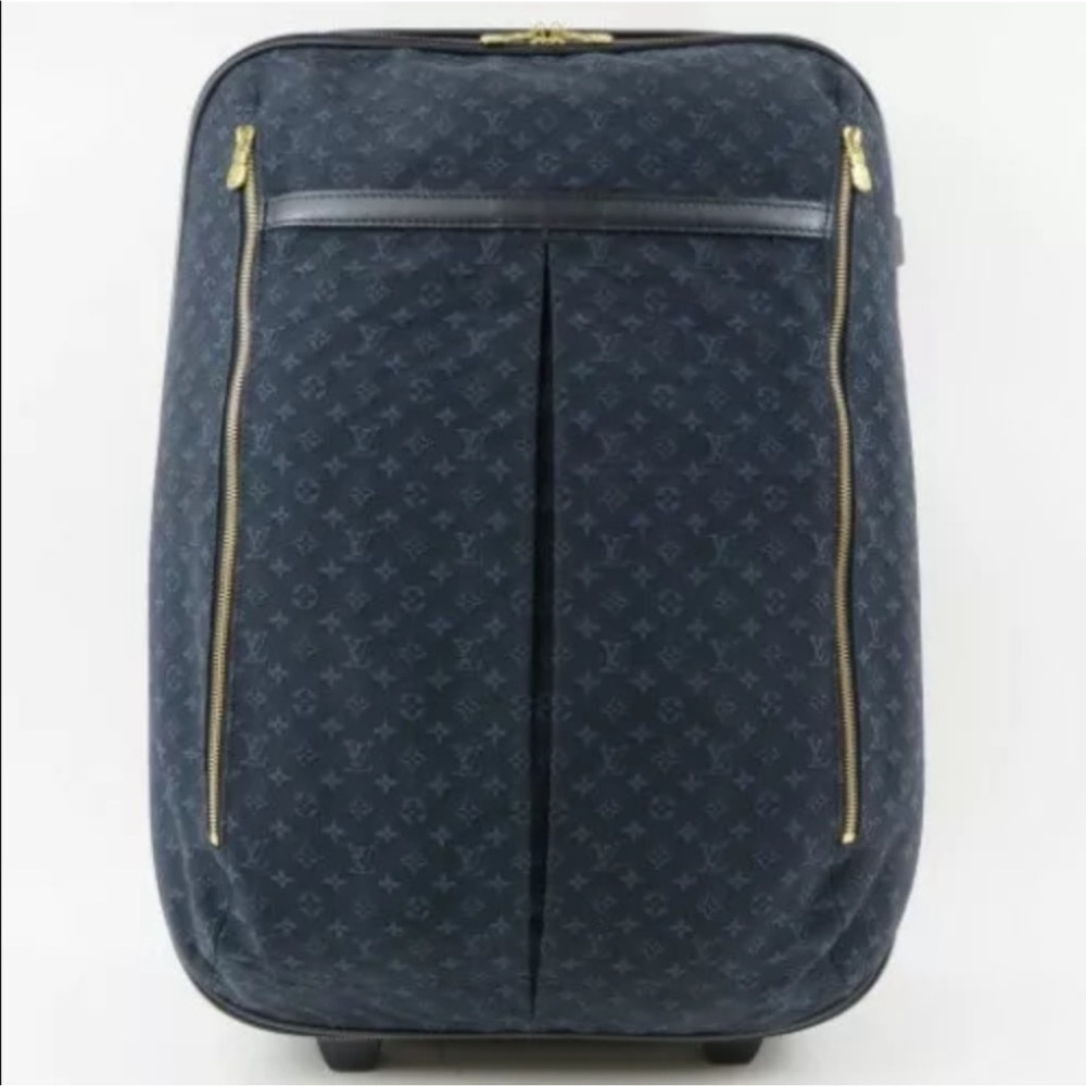 Louis Vuitton Annette Rolling Luggage